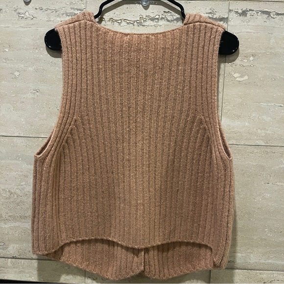 Favorite Daughter The Knit Favorite Sweater Vest in a wool cashmere blend - Picture 4 of 7